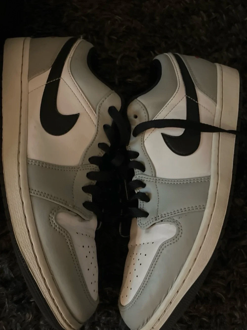 Flexible with prices Nike Men's Low-Top Sneakers in White and Gray